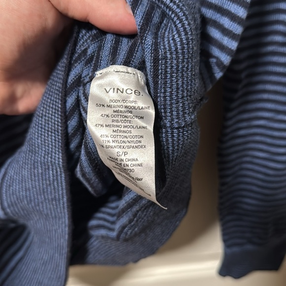 Vince navy and blue merino wool/cotton striped crewneck size small - Picture 3 of 3